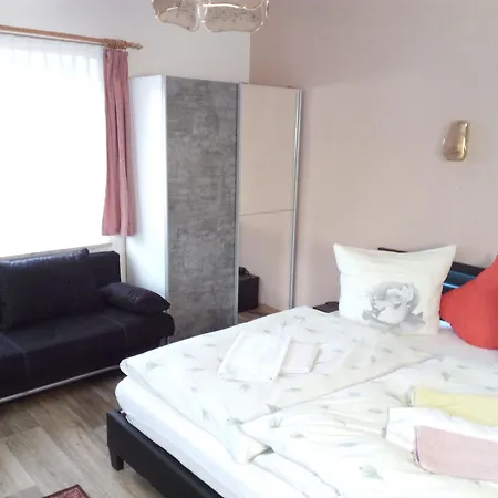 Am Muehlteich 2* Taltitz