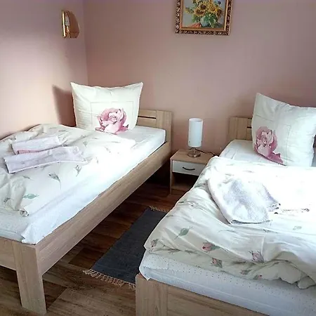 Otel Am Muehlteich Taltitz