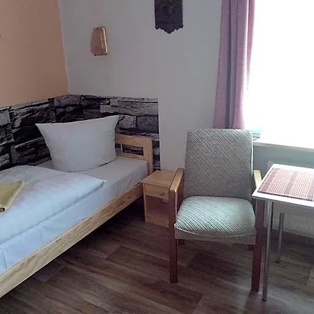 Otel Am Muehlteich Taltitz